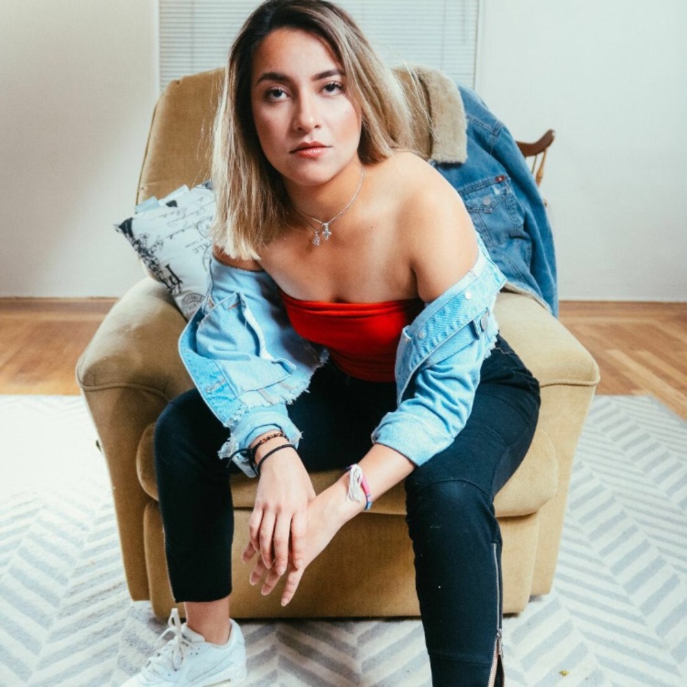 Meet your Posher, Maria